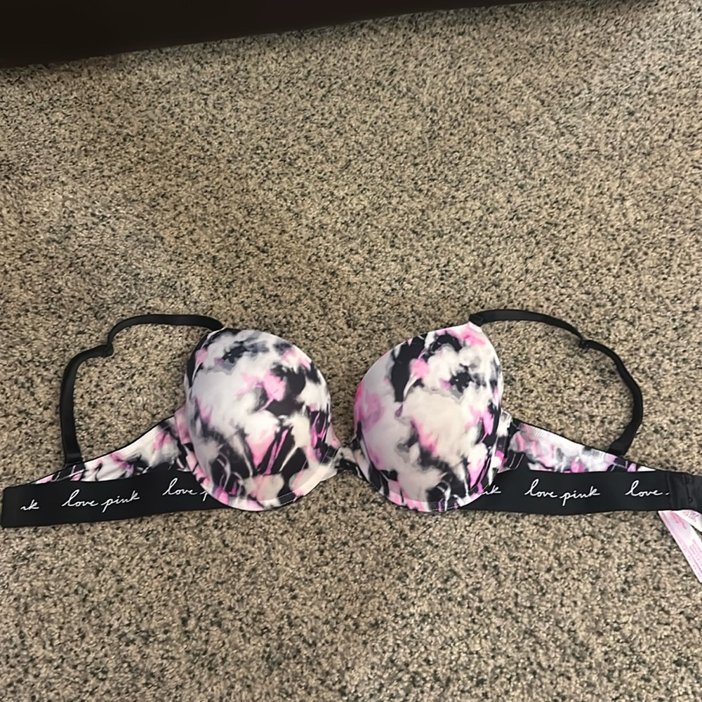 Victoria Secret- Pink bra